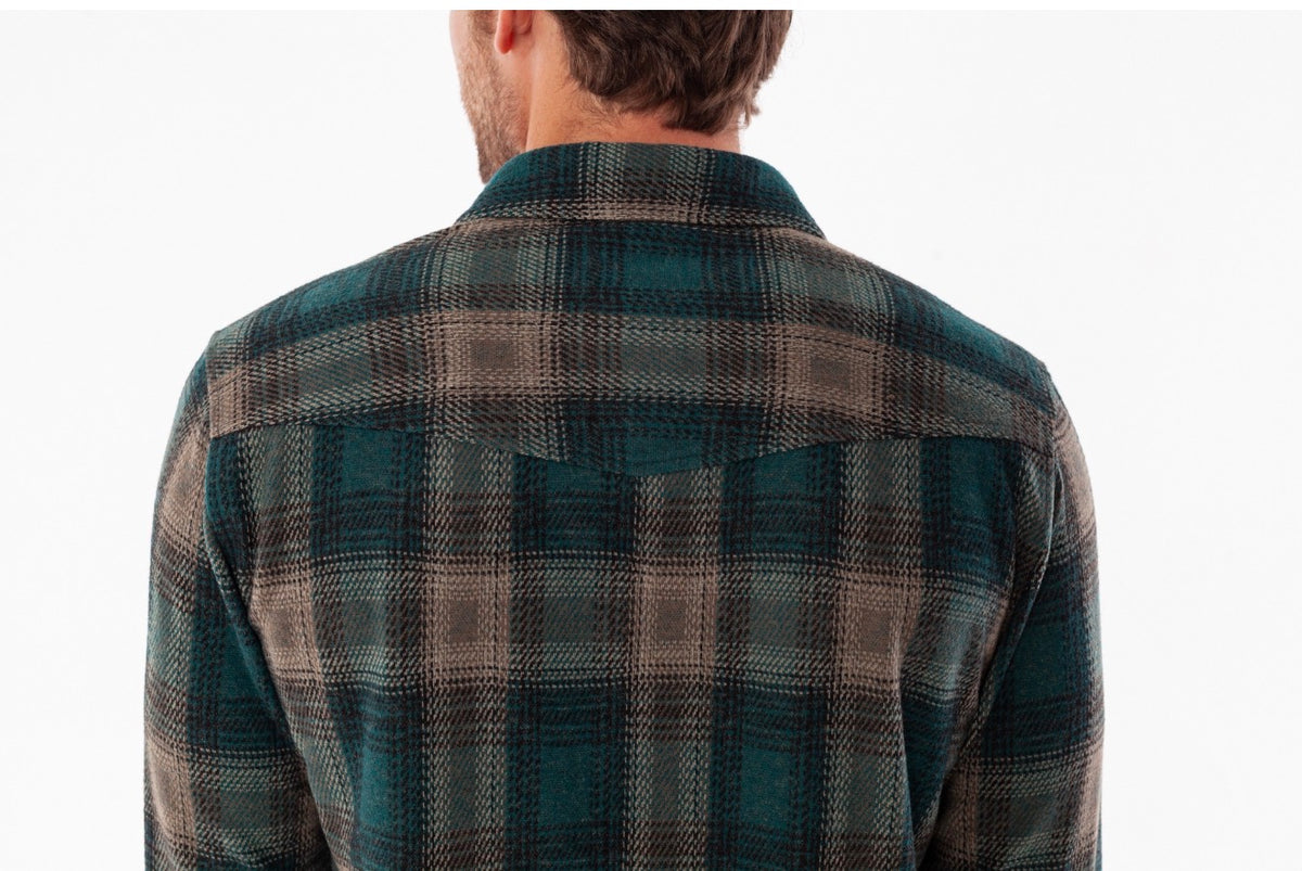 Chill-Knit Twill Pearl Snap