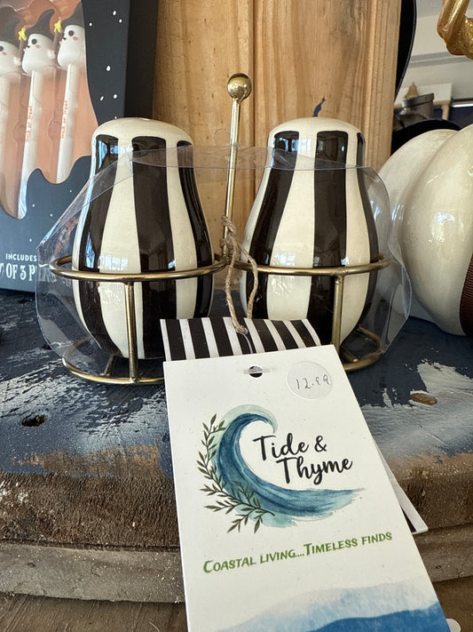 Black and white salt and pepper shakers