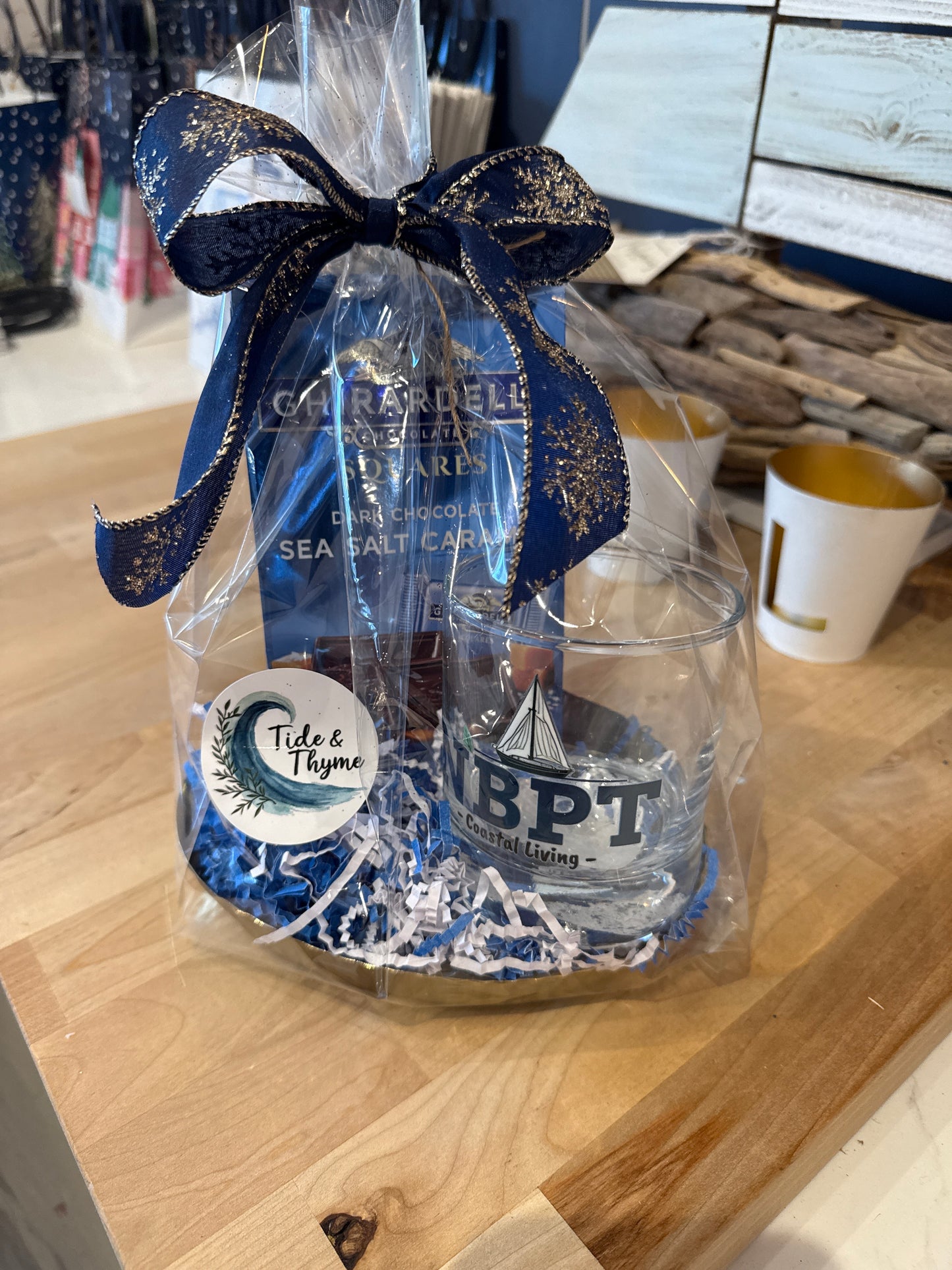 Ghirardelli Sea Salt/Newburyport glass/Gold Candy Dish Gift Set