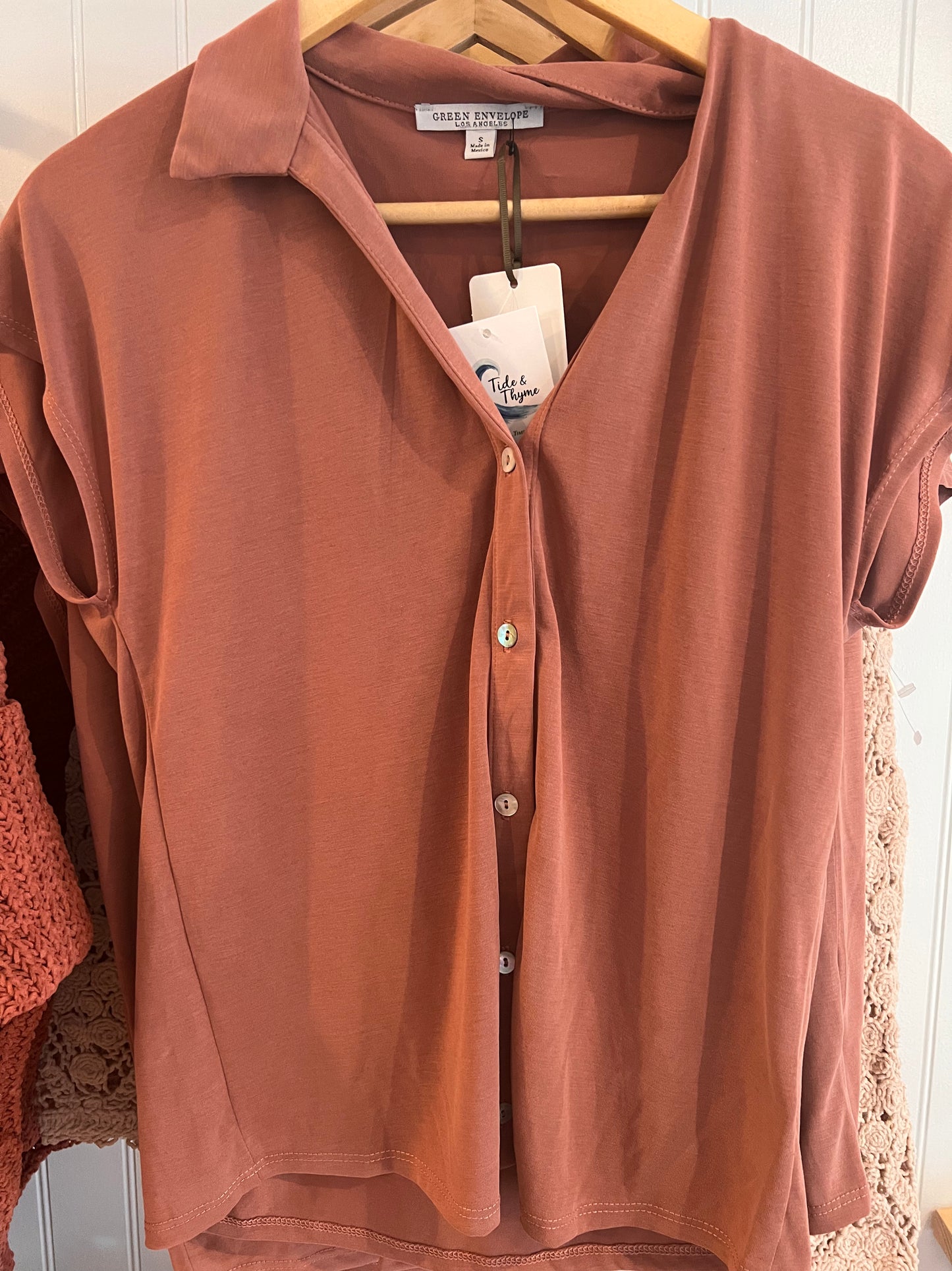 Button Shirt-Sleeve Top