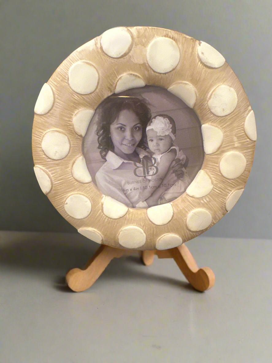 Beige & White Ceramic Round Photo Frame – 4” x 4”