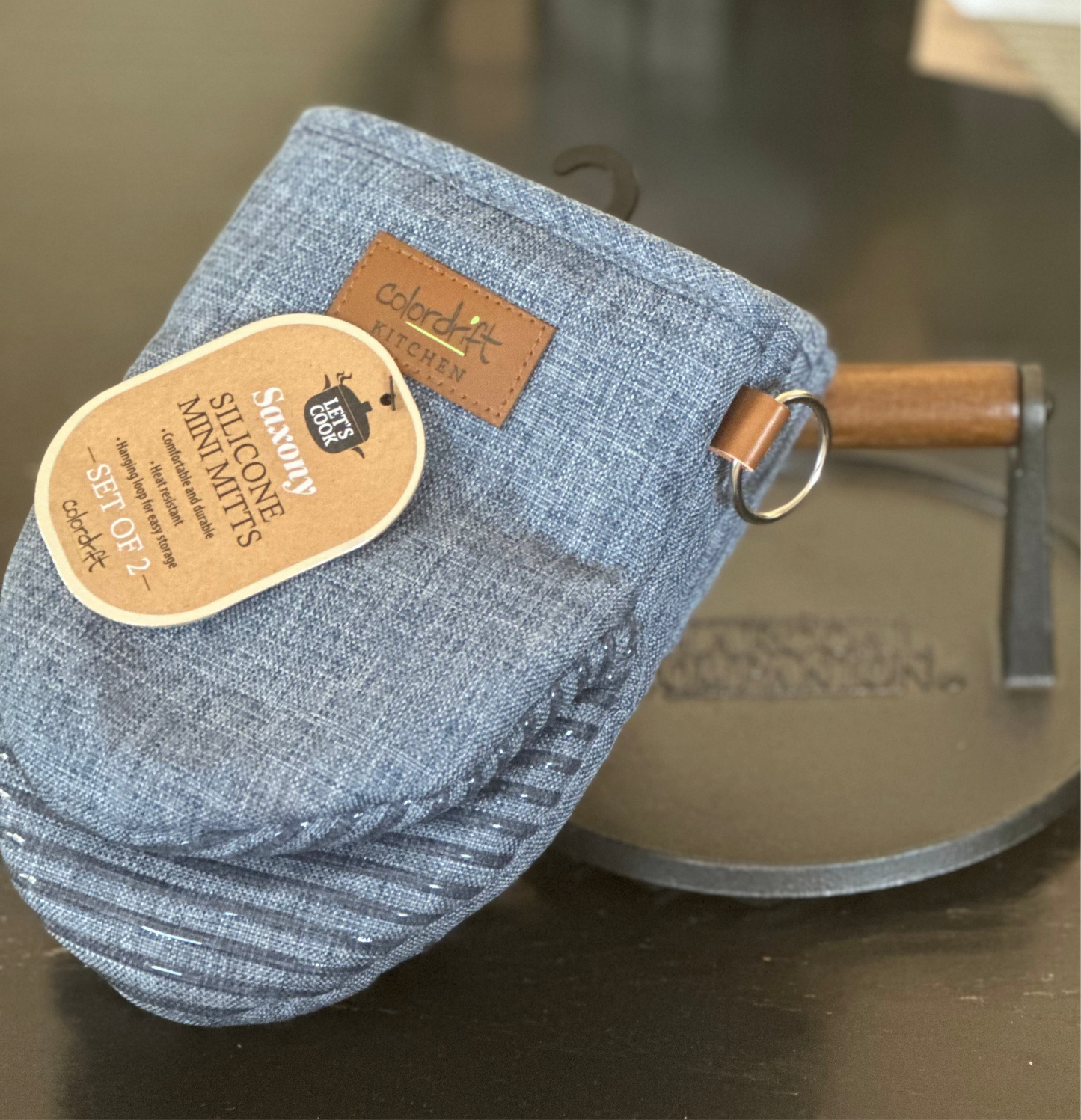 Oven mitt and grill press