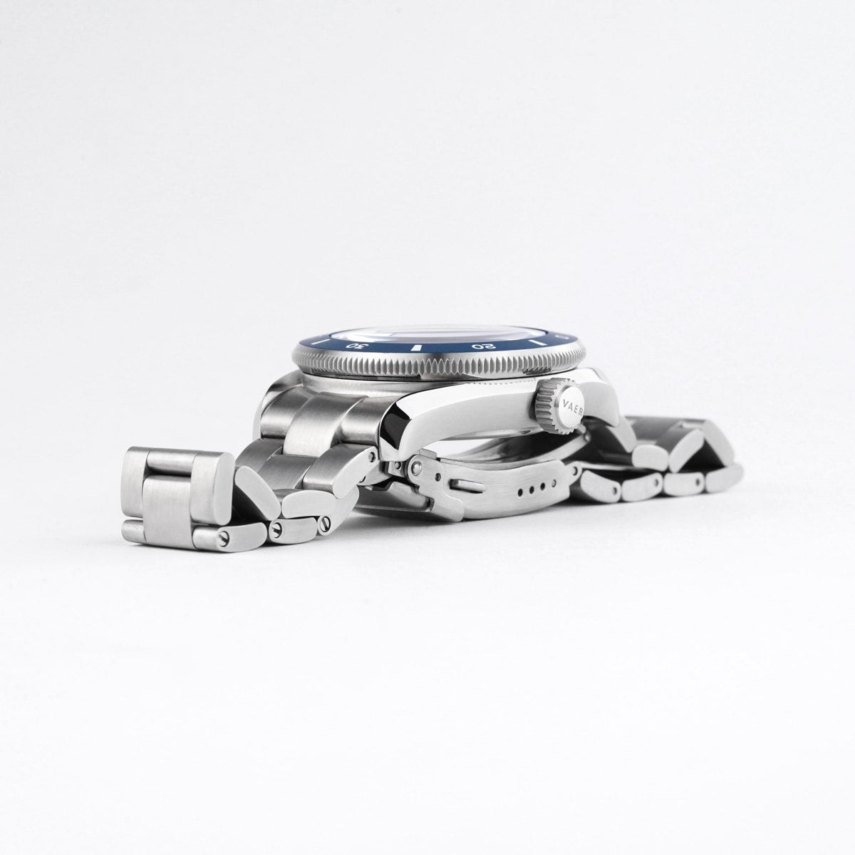 D4 Meridian Navy Matte Solar - 42mm USA(Stainless Band)