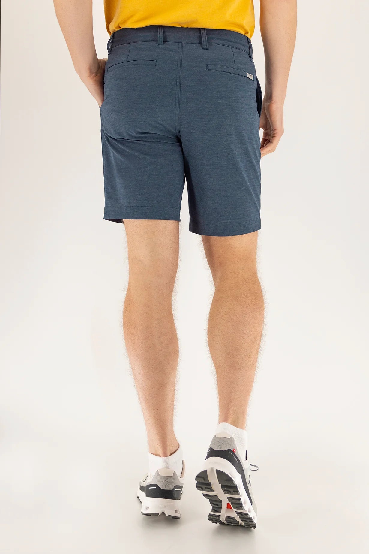Hybrid Short 8"
